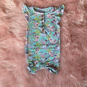 Great condition Posh Peanut ruffled short romper